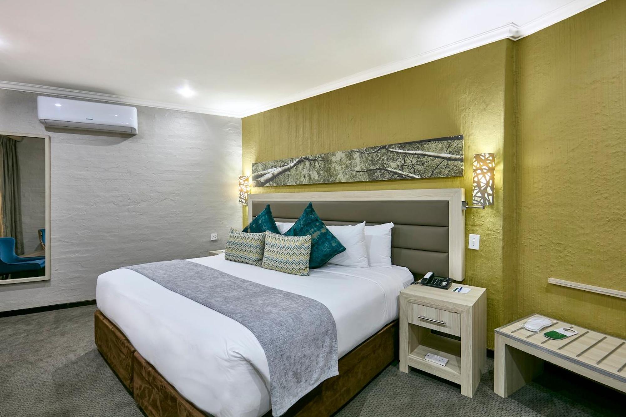 Cresta Marang Gardens Hotel Francistown Kültér fotó