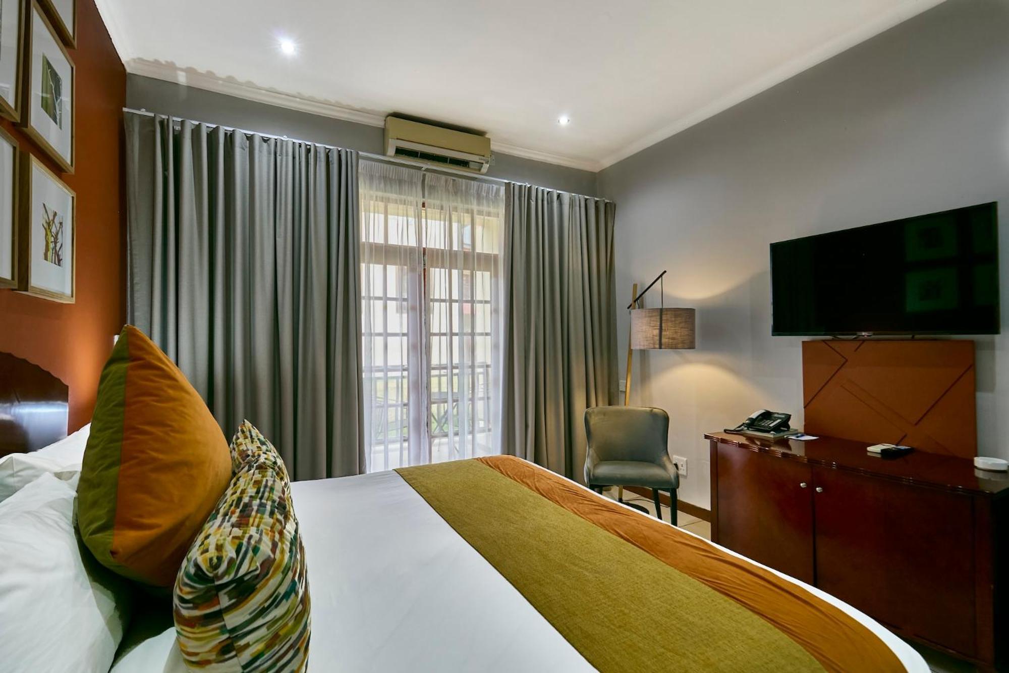 Cresta Marang Gardens Hotel Francistown Kültér fotó