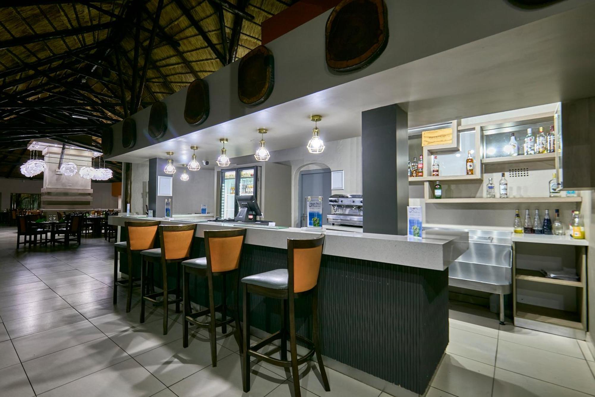 Cresta Marang Gardens Hotel Francistown Kültér fotó