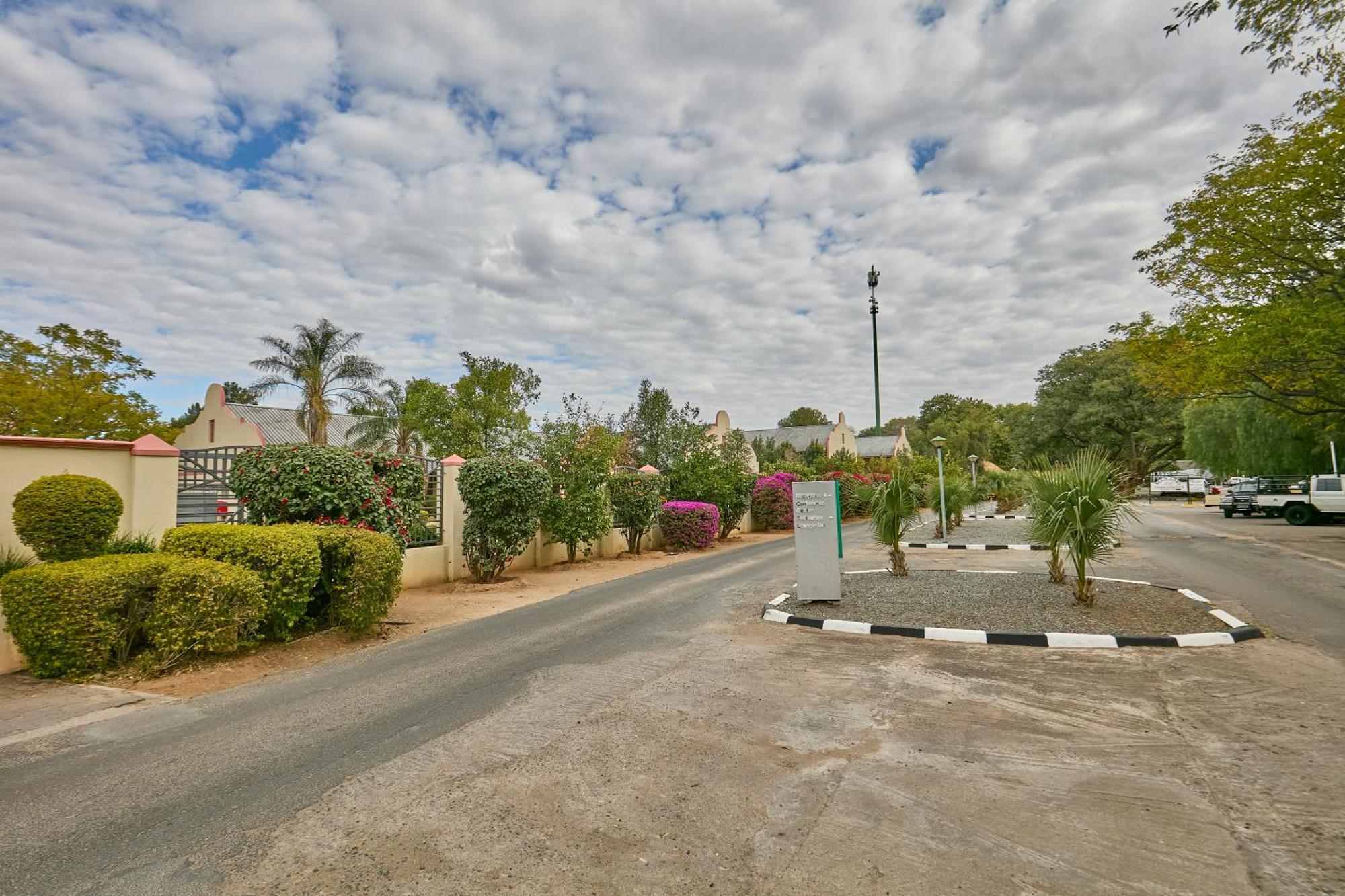 Cresta Marang Gardens Hotel Francistown Kültér fotó